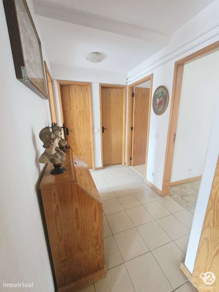 Apartamento T3 no Porto ( Lordelo do Ouro )-4