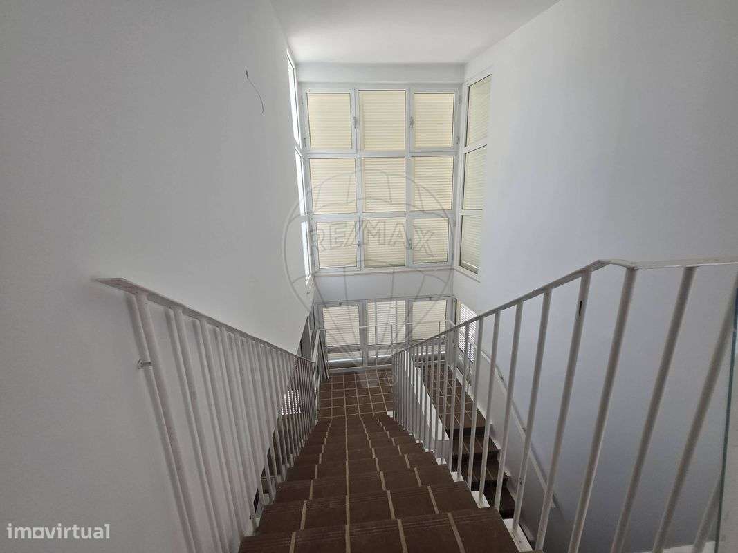 Apartamento T5 para venda - Grande imagem: 2/23