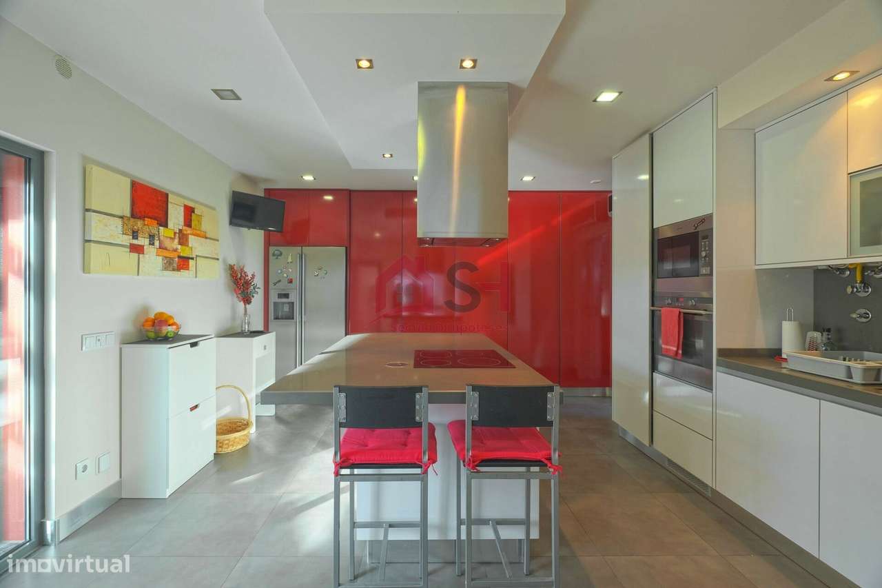 *Deslumbrante Moradia T4, Independente – SILVEIRA  *-20