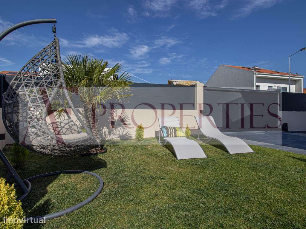 Moradia de luxo isolada com piscina aquecida, jardim e acabamentos ...-47