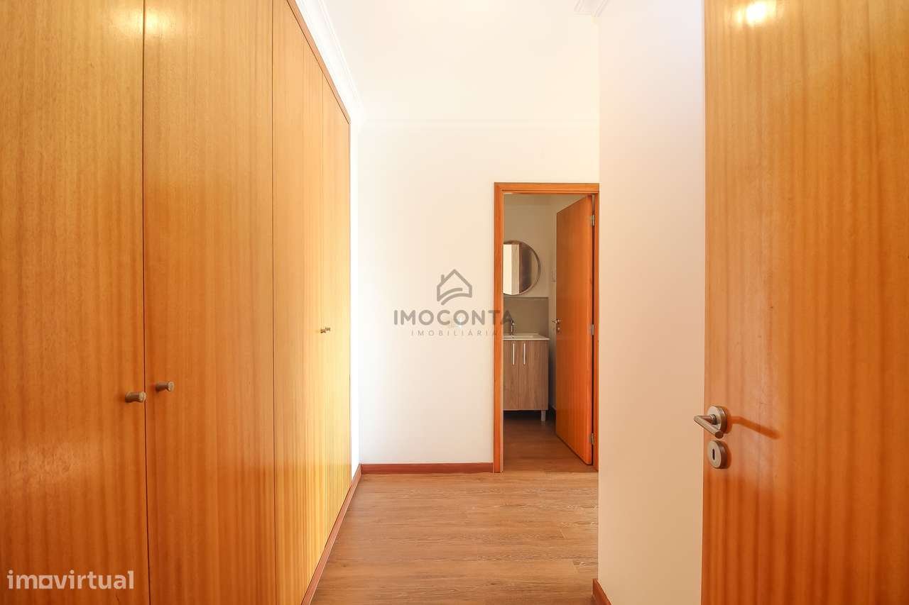 T2+1 Como Novo no Centro de Valongo-22