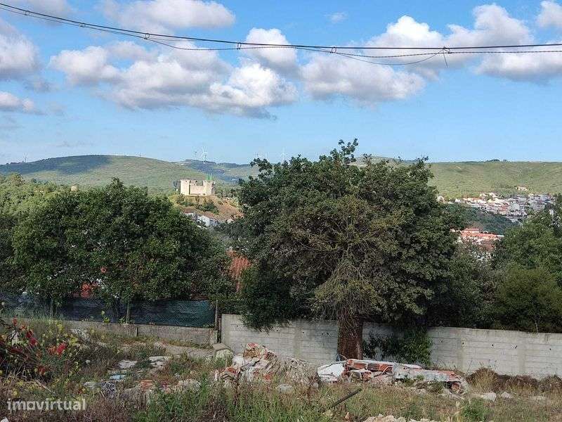 Vende-se Terreno com vista para o Castelo de Porto de Mós - Grande imagem: 4/5