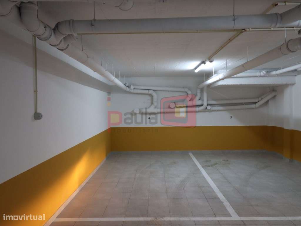APARTAMENTO T5 DUPLEX NOVO - MONTIJO-20