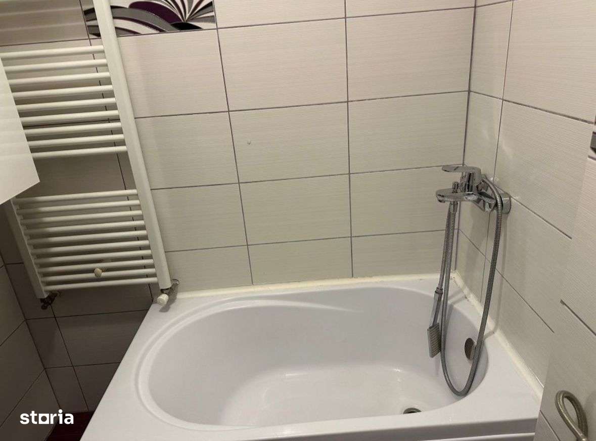 Garsoniera - Loc De Parcare - Ozana - Metrou 1 Decembrie La 10 Min. - Imagine principală: 5/7