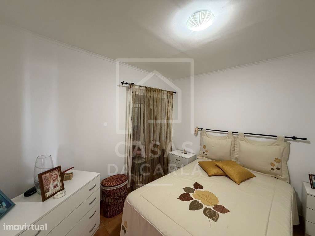 Moradia T2 remodelada com quintal em Alfundão-7