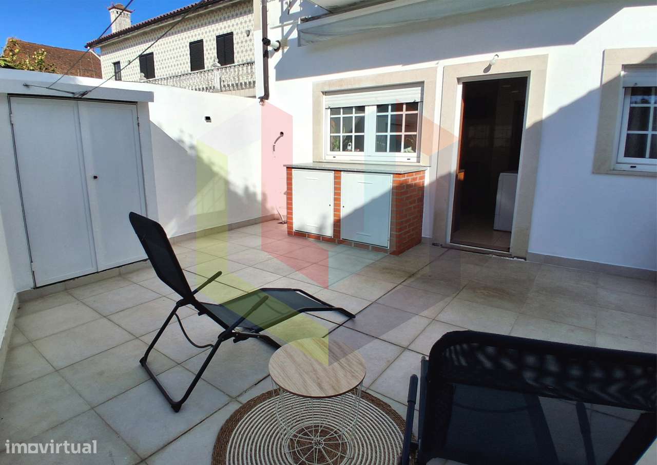 Apartamento T1 + 1 com terraço, varanda e garagem no Centro de Ílhavo.-6