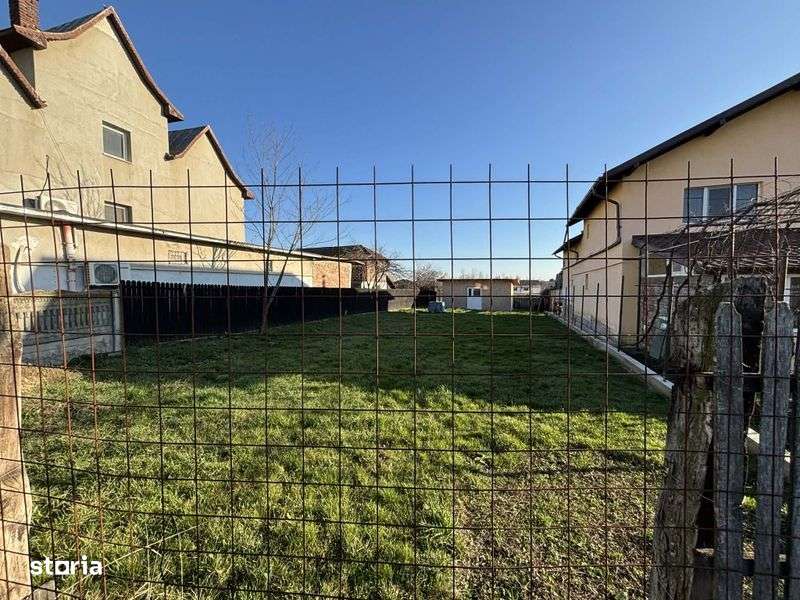 Pamant de vanzare - Imagine principală: 4/5