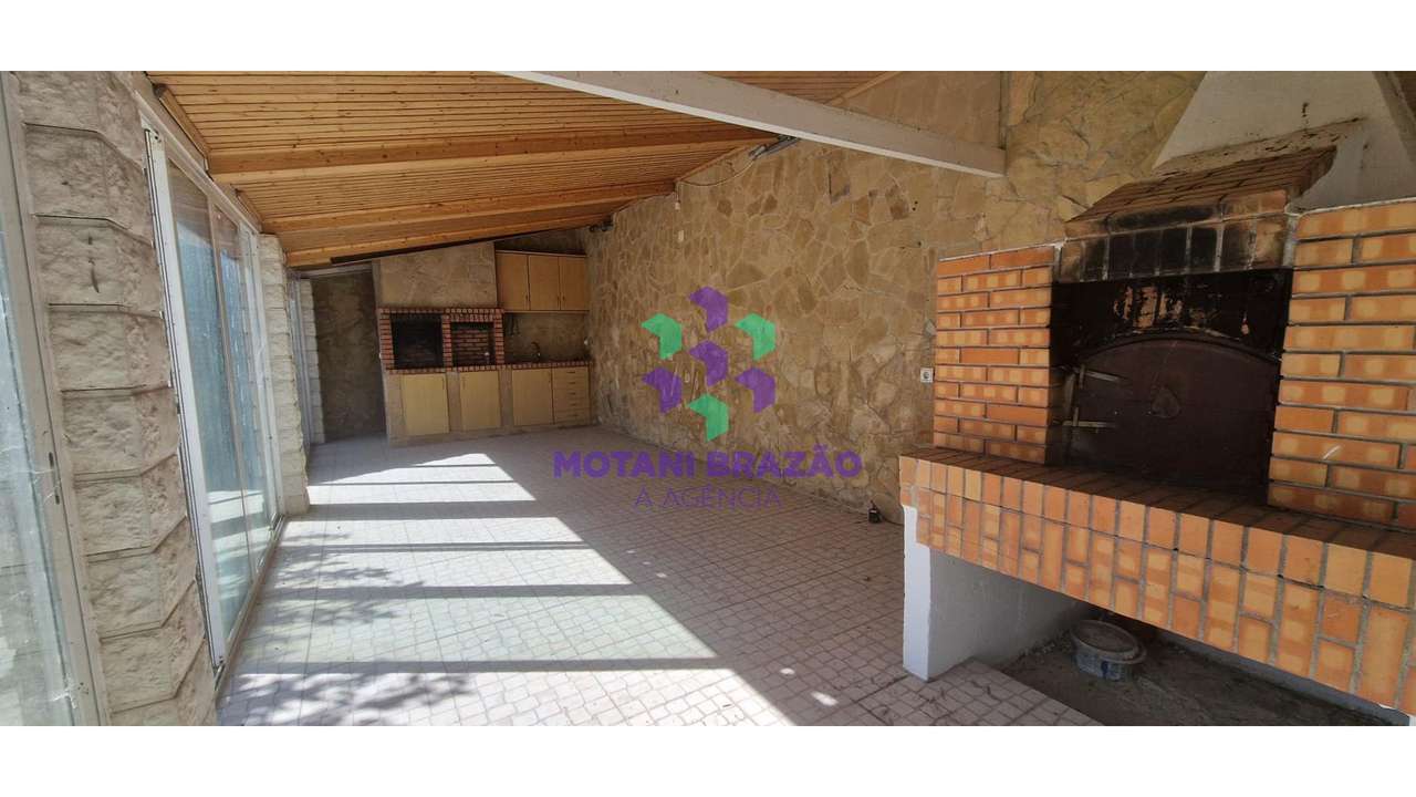 Magnífica Moradia Sesimbra c/Piscina-8