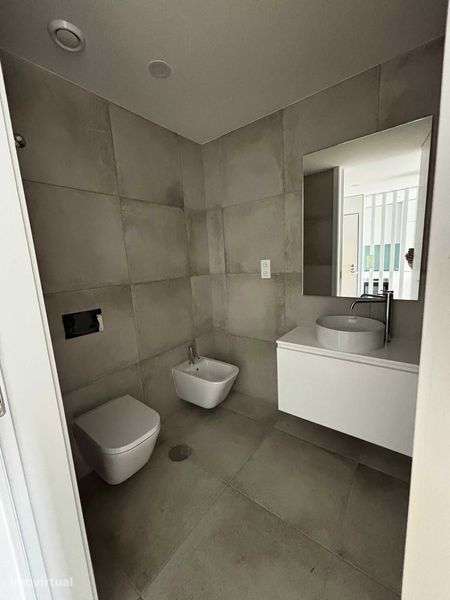 Arrendamento de apartamento T1 na Rua Henrique de Sousa Reis, 72 - Grande imagem: 5/12