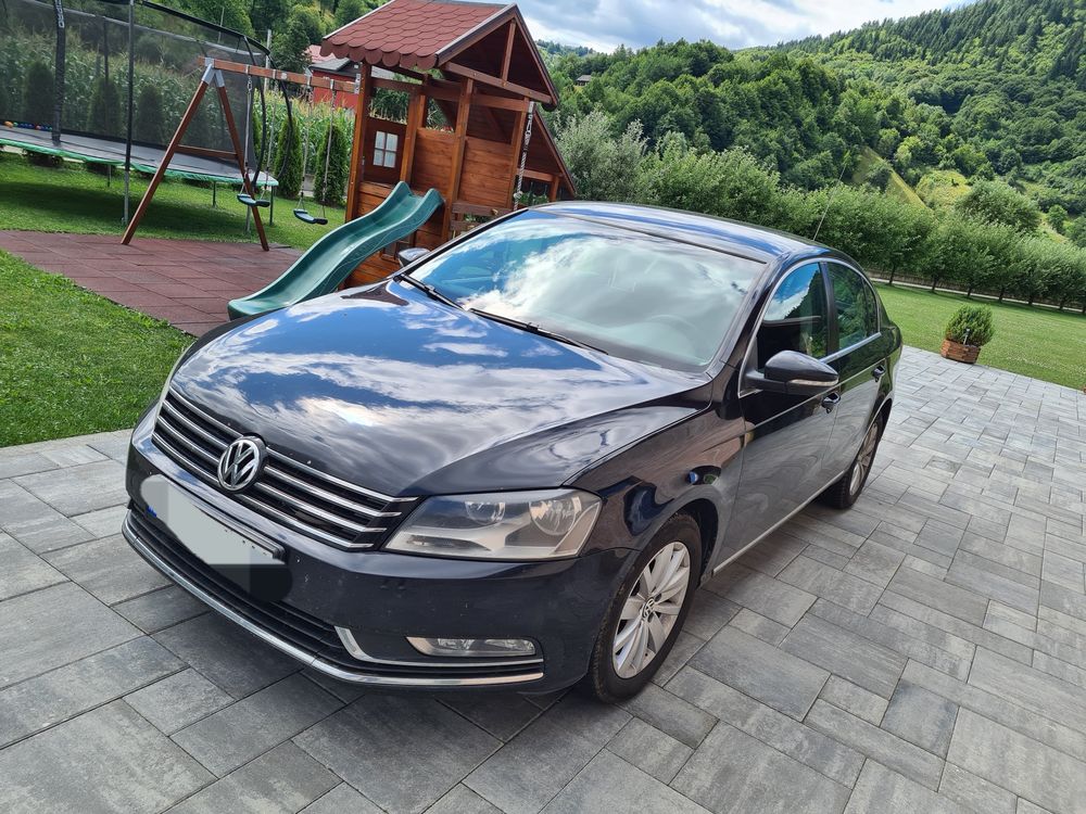 Volkswagen Passat B7 [2010 - 2014] 2.0 TDI BlueMotion Technology R-Line 2011