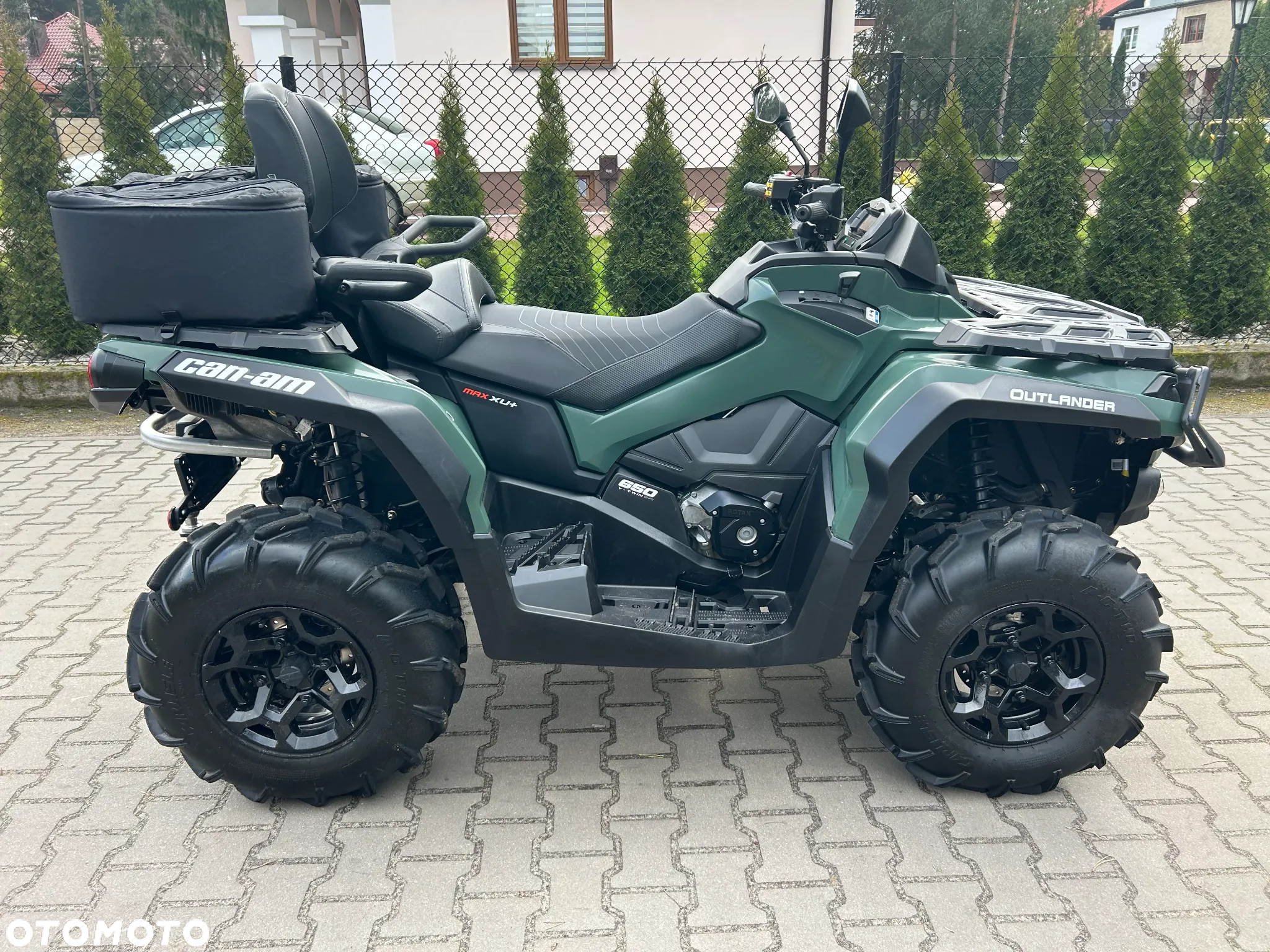 Can-Am Outlander Max - 9