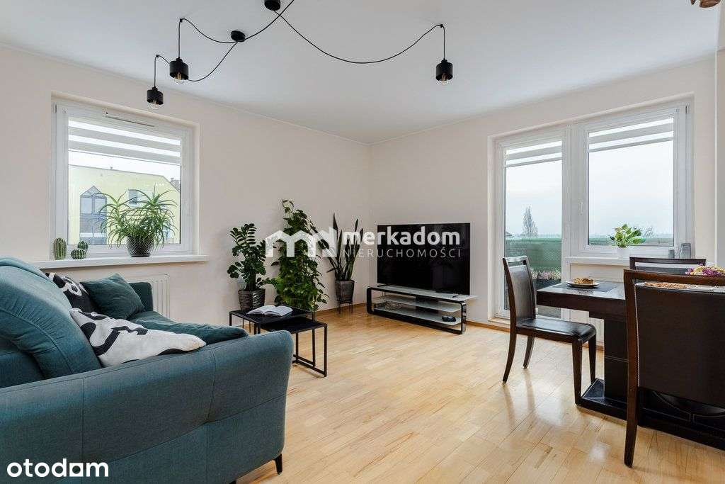 3 pokoje z balkonem, komórką i miejscem postojowym