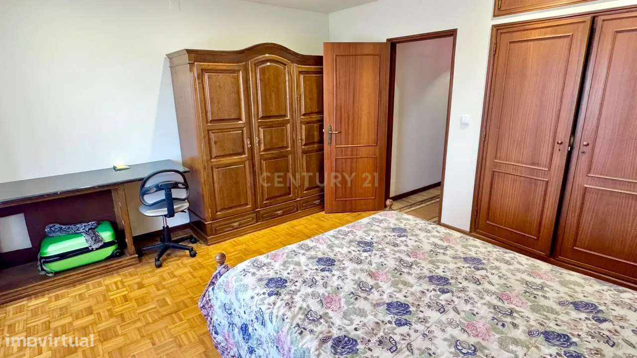 Apartamento T3 com garagem em excelente localização, em Vila do Conde-21