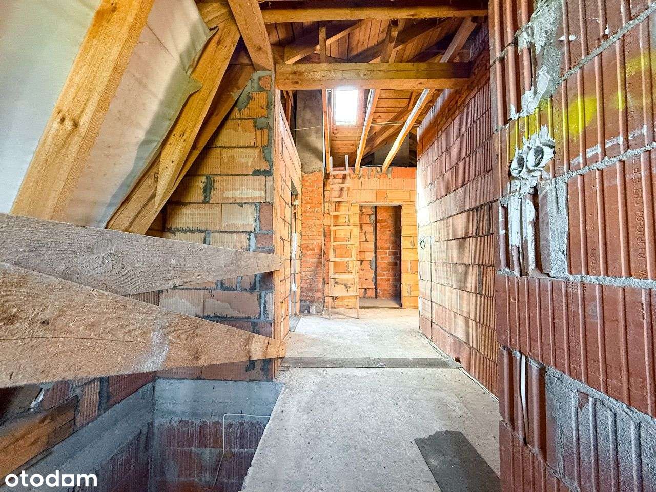 Wyjątkowa posiadłość - dom 319m2, działka 0,75 ha-6