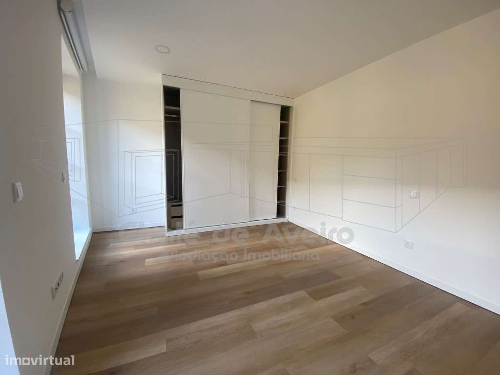 Apartamento T1 centro de Aveiro com lugar de estacionamento-13