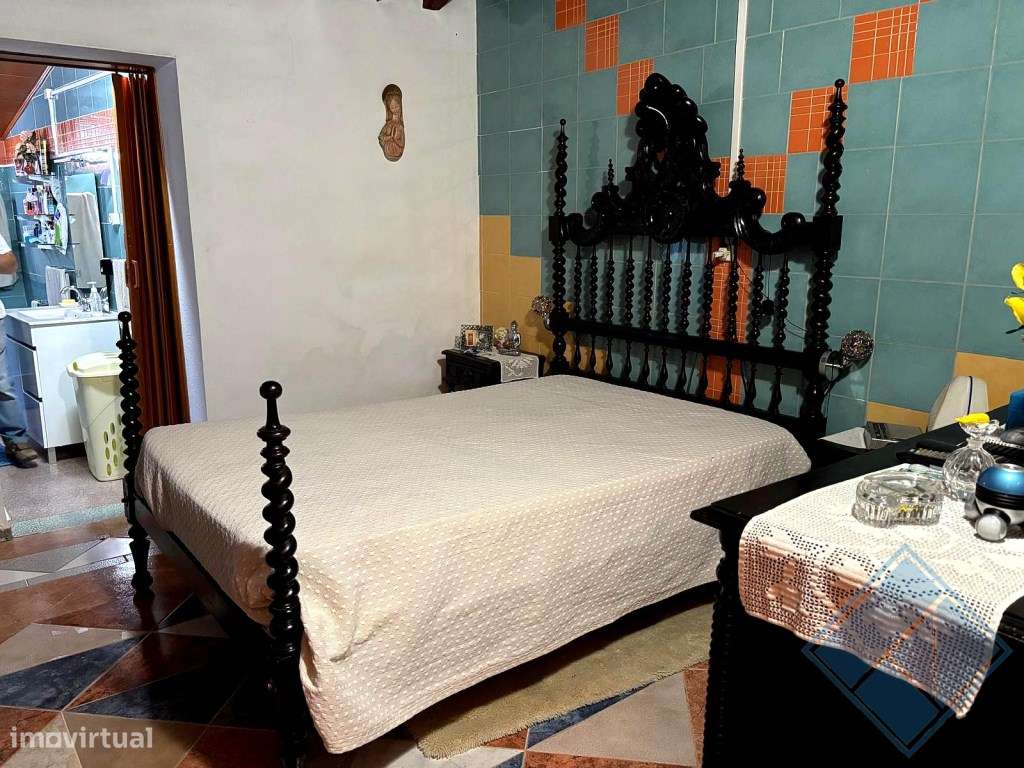 Monte Alentejano com Piscina, Vinha e Árvores de Fruto-22