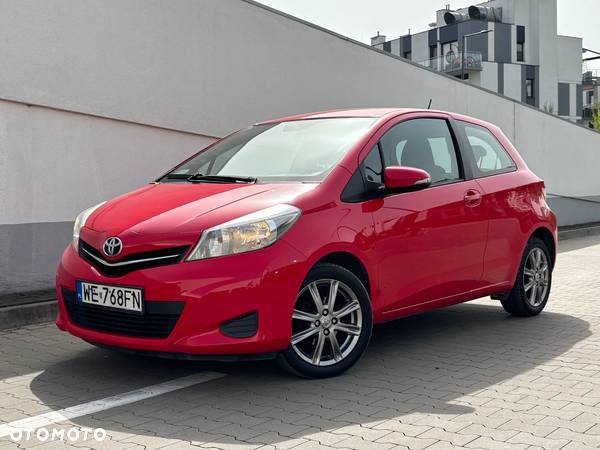 Toyota Yaris 1.0 Premium - 2