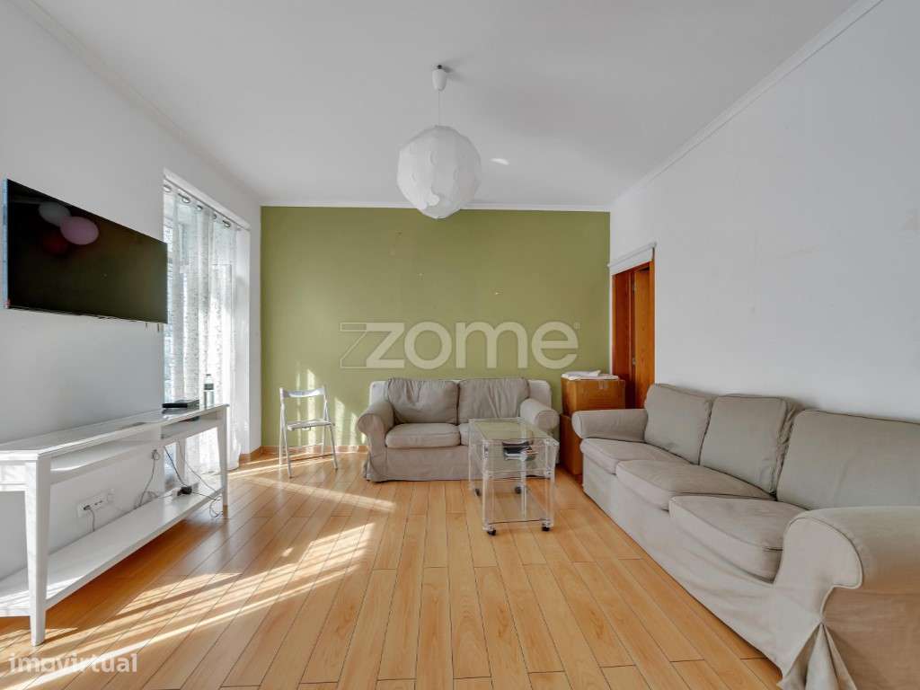 Apartamento T4 Intendente-14