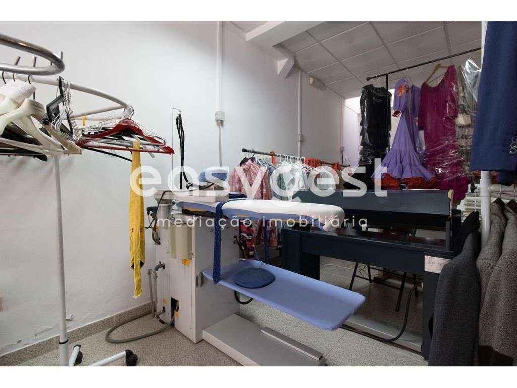 Loja-Lavandaria totalmente equipada em Vila Real de Santo António - Grande imagem: 5/13