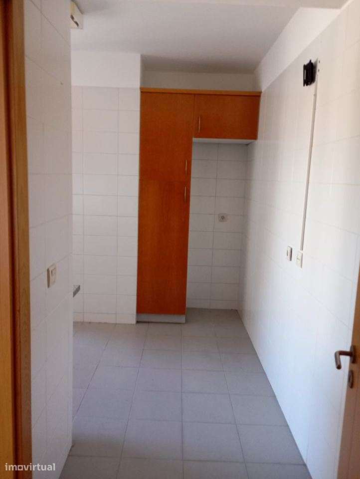 T2+1 com optimos acabamentos e lugar de garagem-Pedrouços - Grande imagem: 3/18