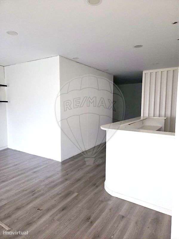 Loja  para arrendamento - Grande imagem: 2/14