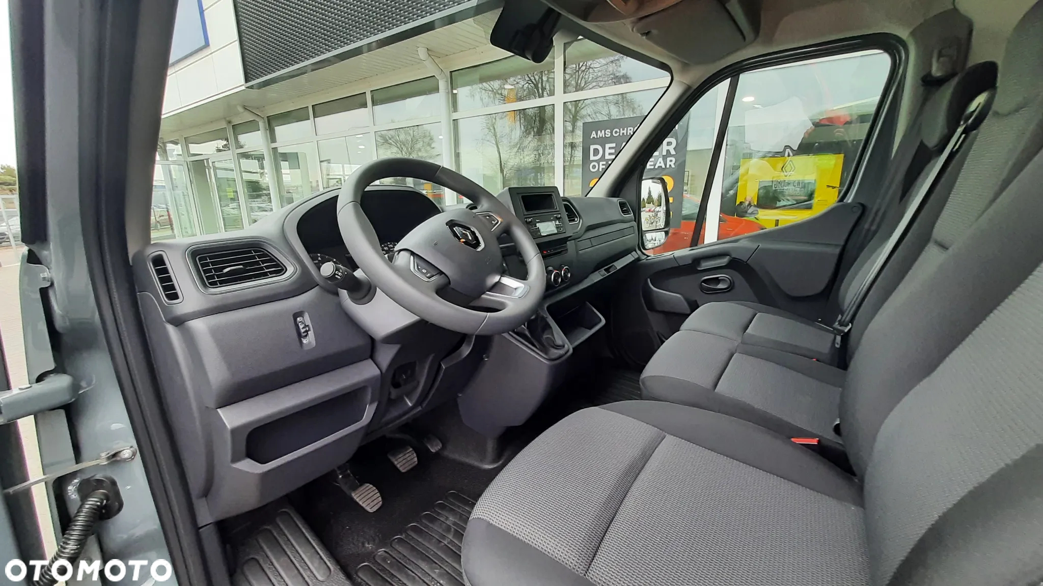 Renault Master L3H2 2.3 dCi 135KM - 11