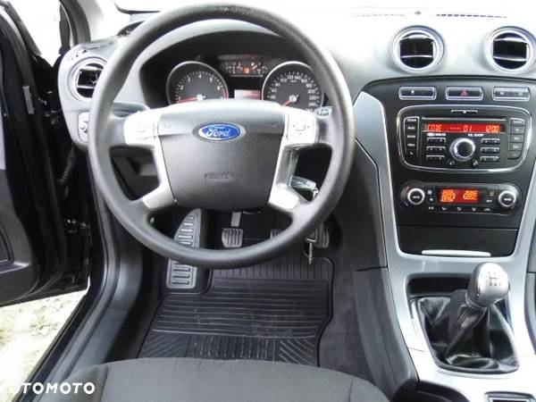 Ford Mondeo 2.0 Silver X Plus - 27