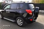 Toyota RAV4 2.2 D-4D Premium - 3