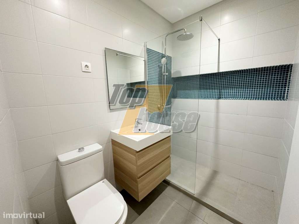 Apartamento T1 Costa de Caparica Totalmente Reabilitado-12