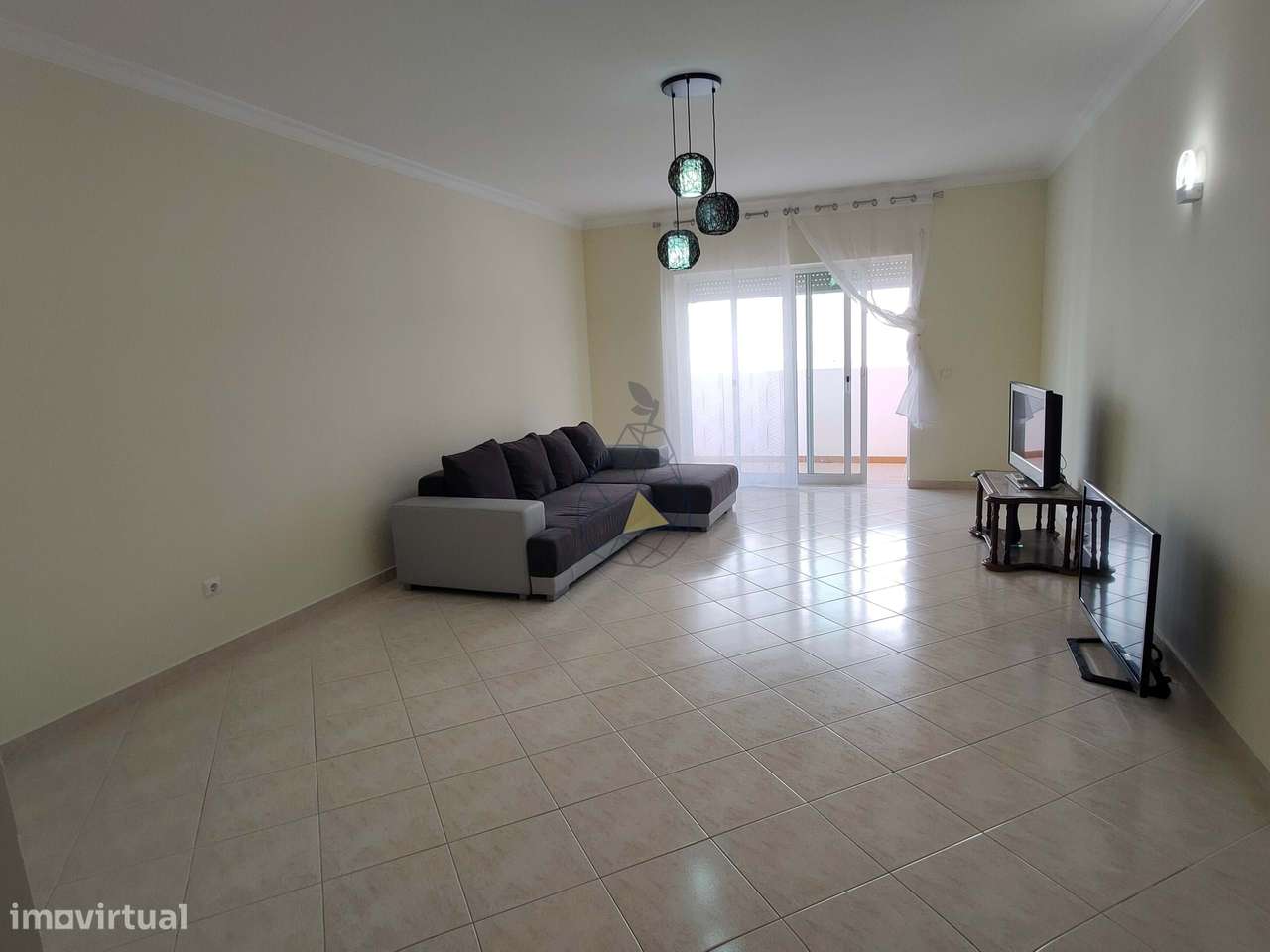 Apartamento T2 para arrendar ao ano na Praia de Armação de Pêra - Grande imagem: 5/26