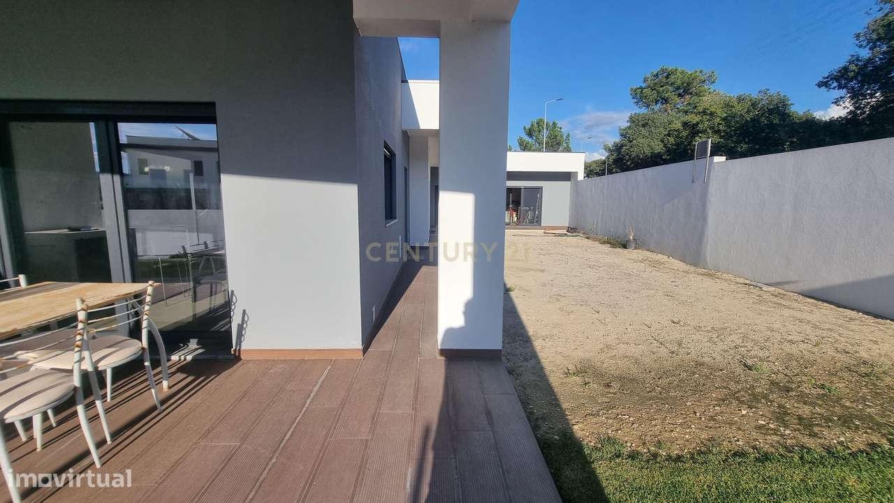 Moradia isolada T4 Jardins de Santiago - Setúbal-29
