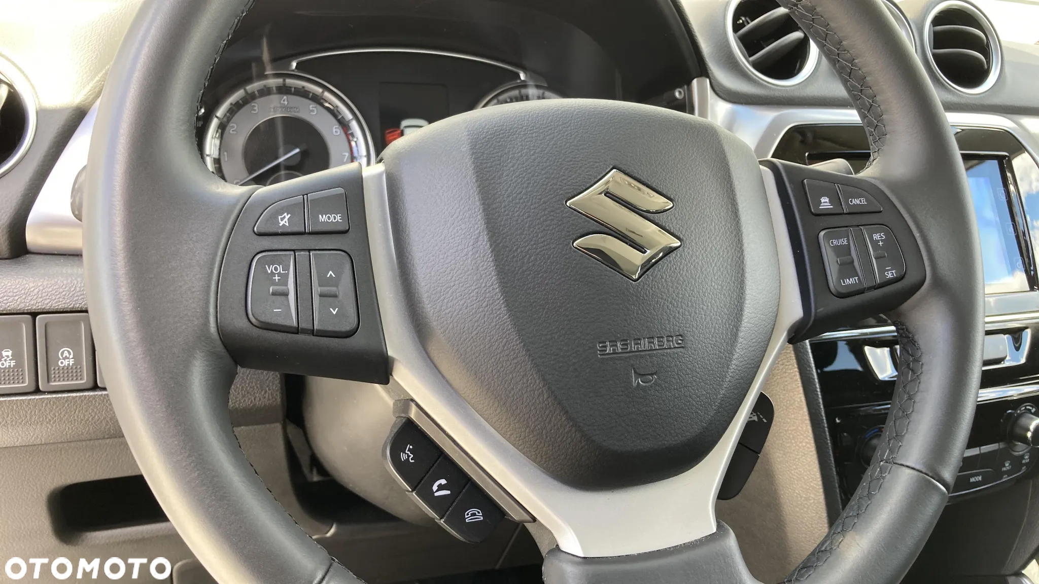 Suzuki Vitara 1.4 Boosterjet SHVS Premium 2WD - 12