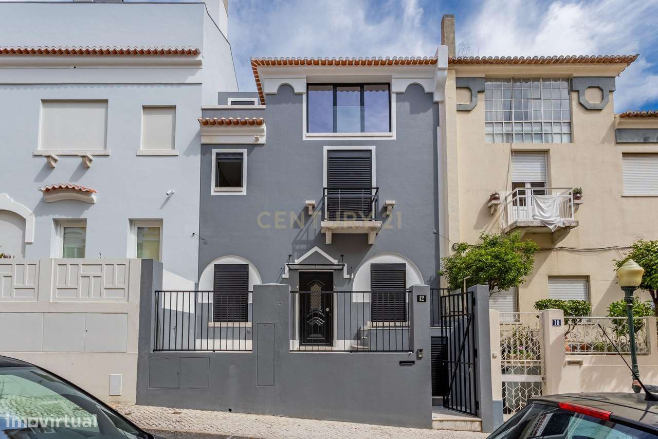 Moradia totalmente renovada no coração de Lisboa, com 4 suites - Grande imagem: 4/28