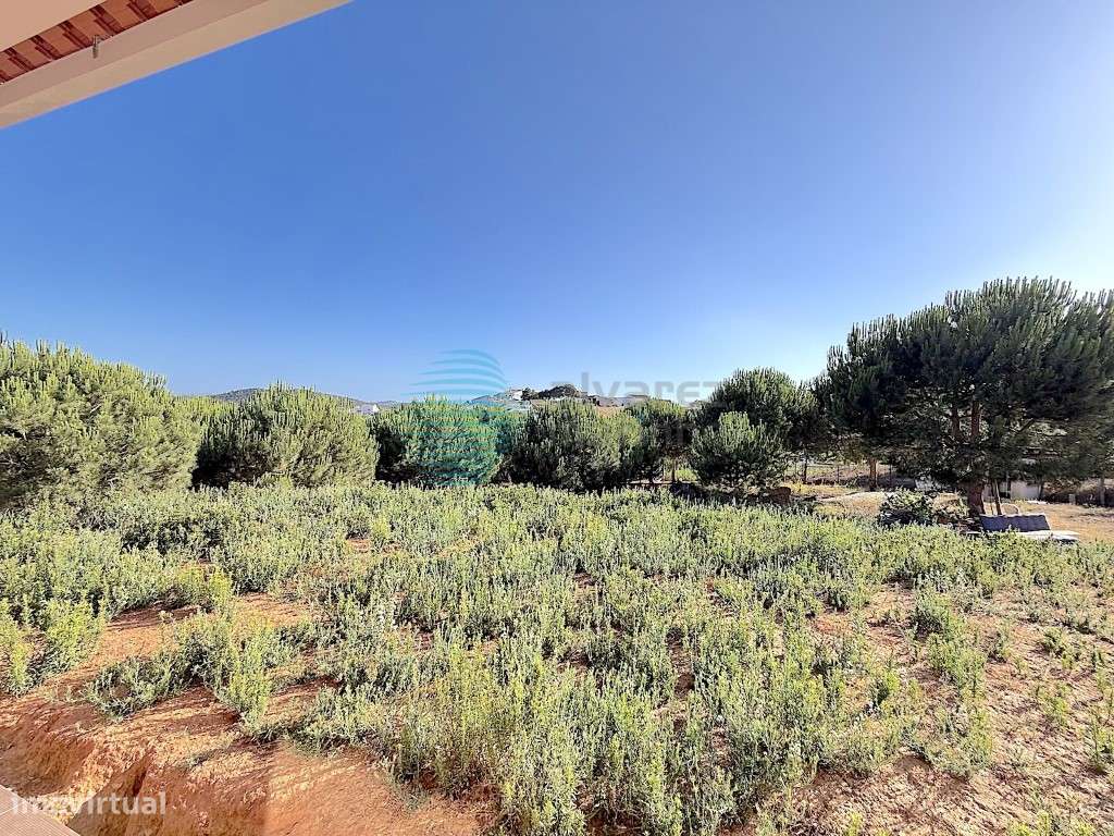 Excelente Moradia/Quintinha PISO TÉRREO V4, Ramalhal-32