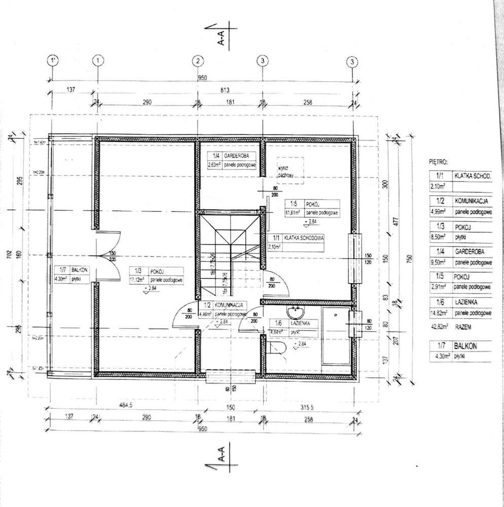 Funkcjonalny dom z 2 garażami i ogrodem-16