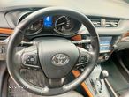 Toyota Avensis 2.0 Premium MS - 28