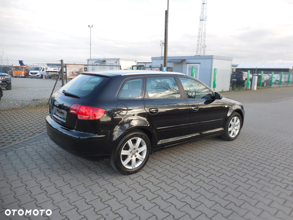 Audi A3 2.0 TDI Ambiente - 7