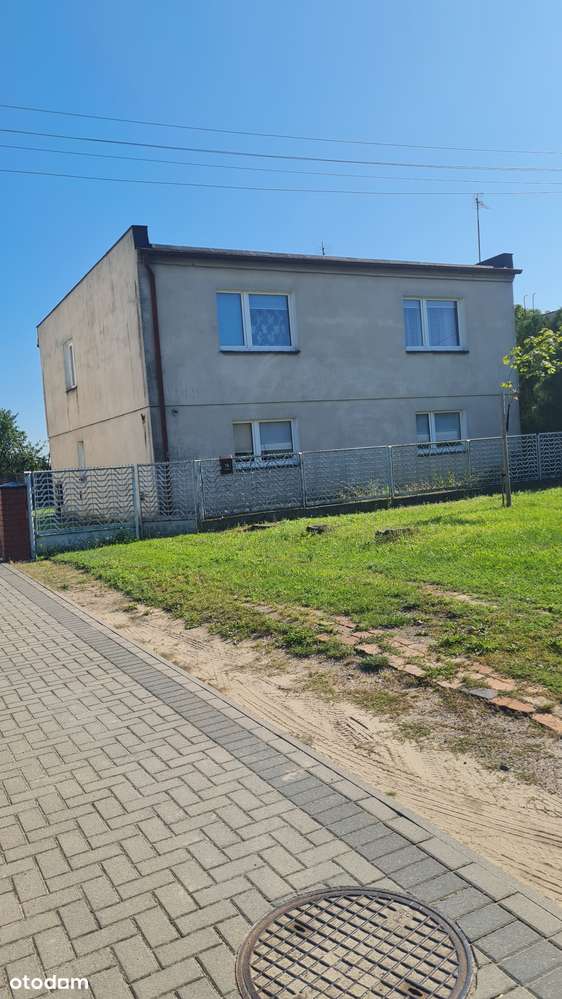 Rodzinny dom we Lwówku