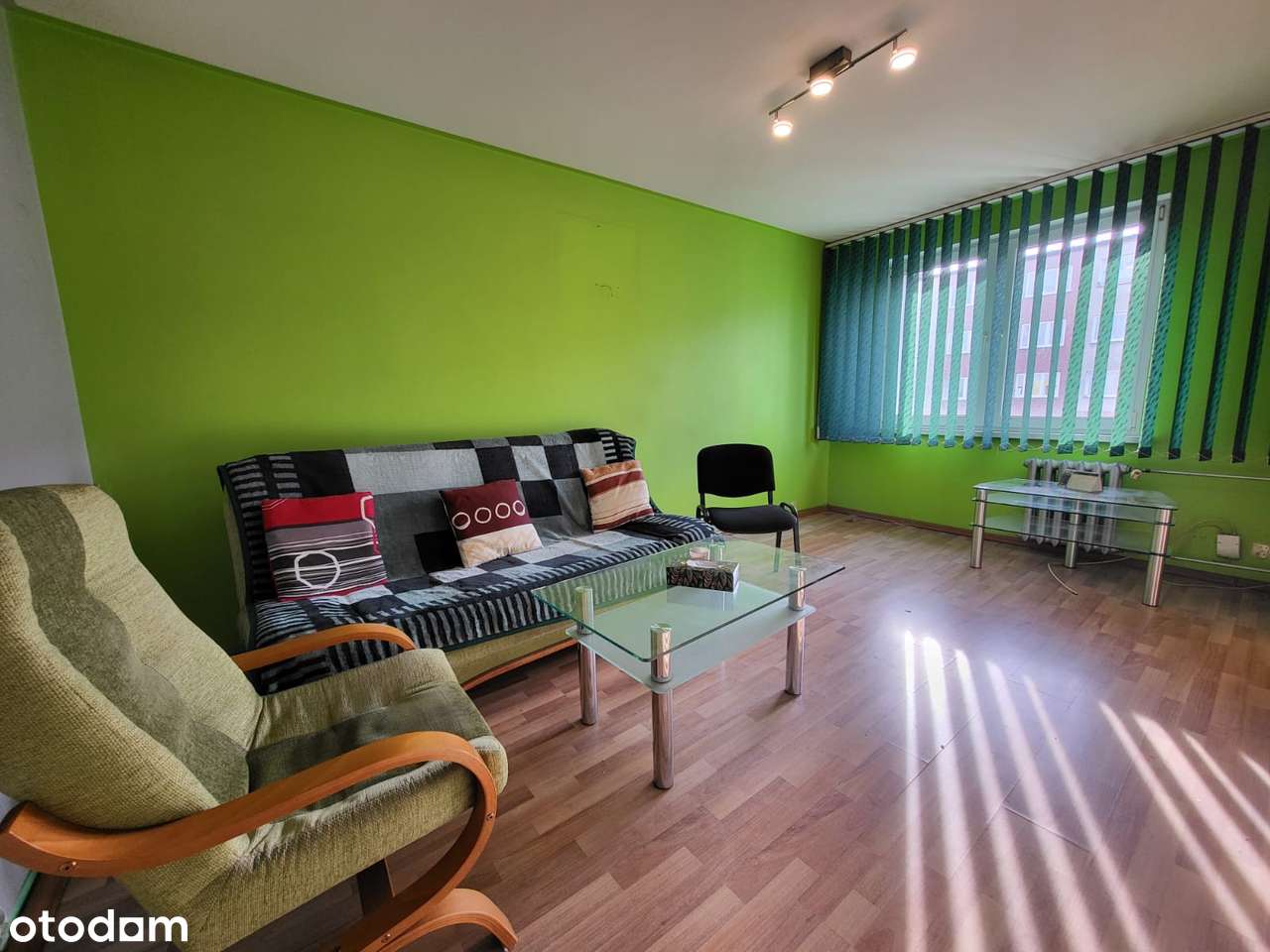 Atrakcyjne 2-pokojowe mieszkanie w Wodzisławiu-0