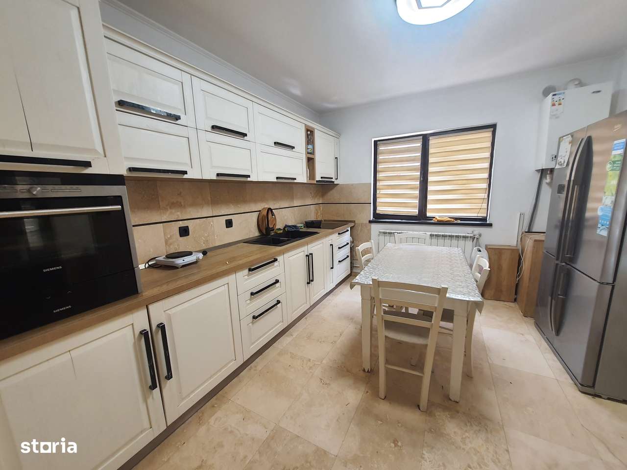 Casa Rediu, 6 camere, 4 bai, 208 mp utili, 1000 mp teren, piscina - Imagine principală: 4/8