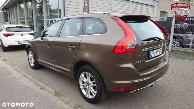 Volvo XC 60 D5 AWD Summum - 4