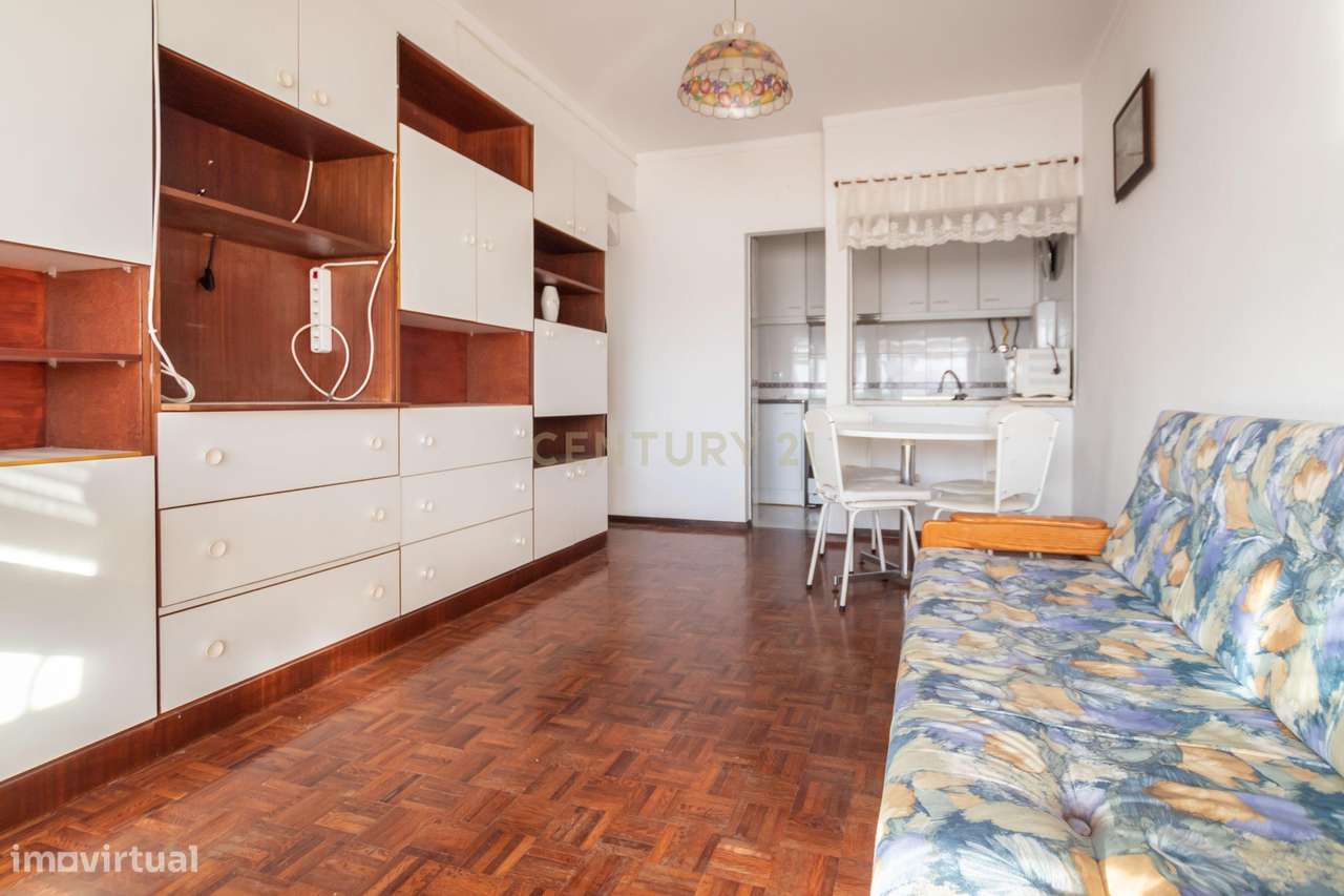 Apartamento T1+1 – Vista Mar - Quarteira - Grande imagem: 2/22