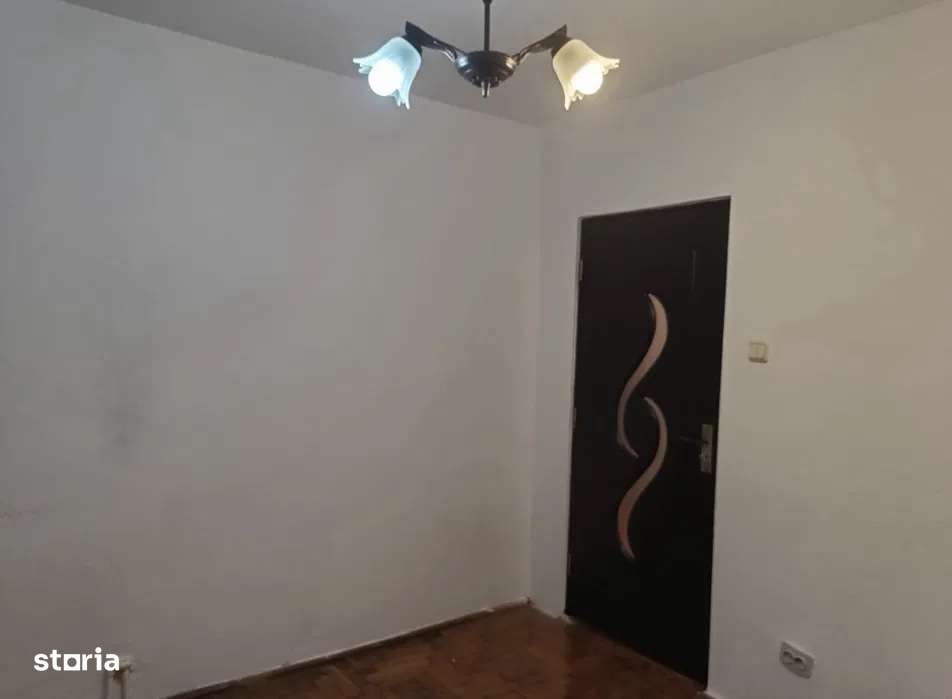 Apartament spațios cu 2 camere – Str. Pietris-4