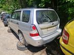 Dezmembrez Subaru Forester 2007 2.0 benzina gri - 4