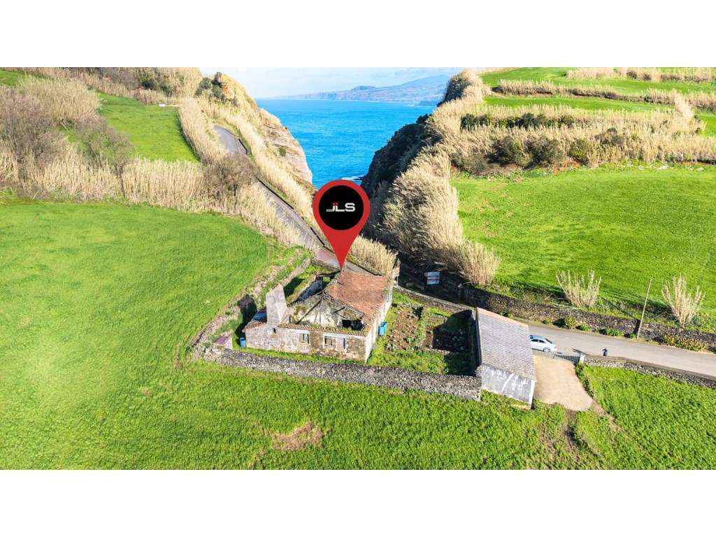 Produto Único, junto ao Porto e Farol da Ribeirinha, Ponta do Cintr...-18