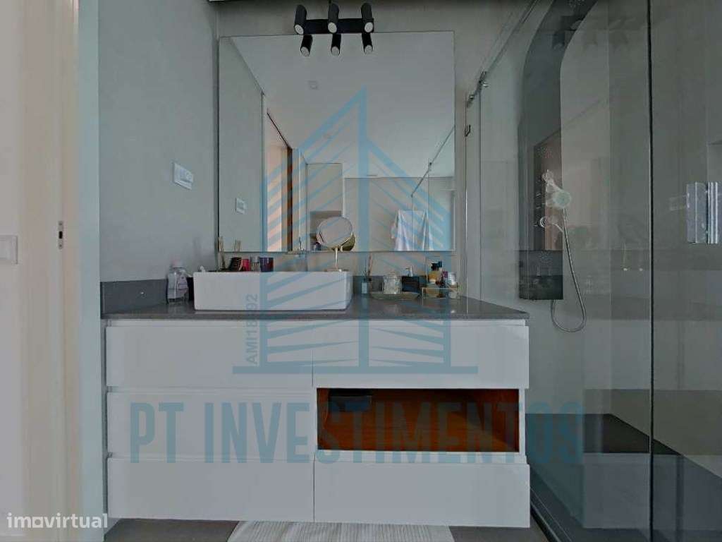 Moradia semi-nova T5+1 em Santa Joana - Aveiro-54