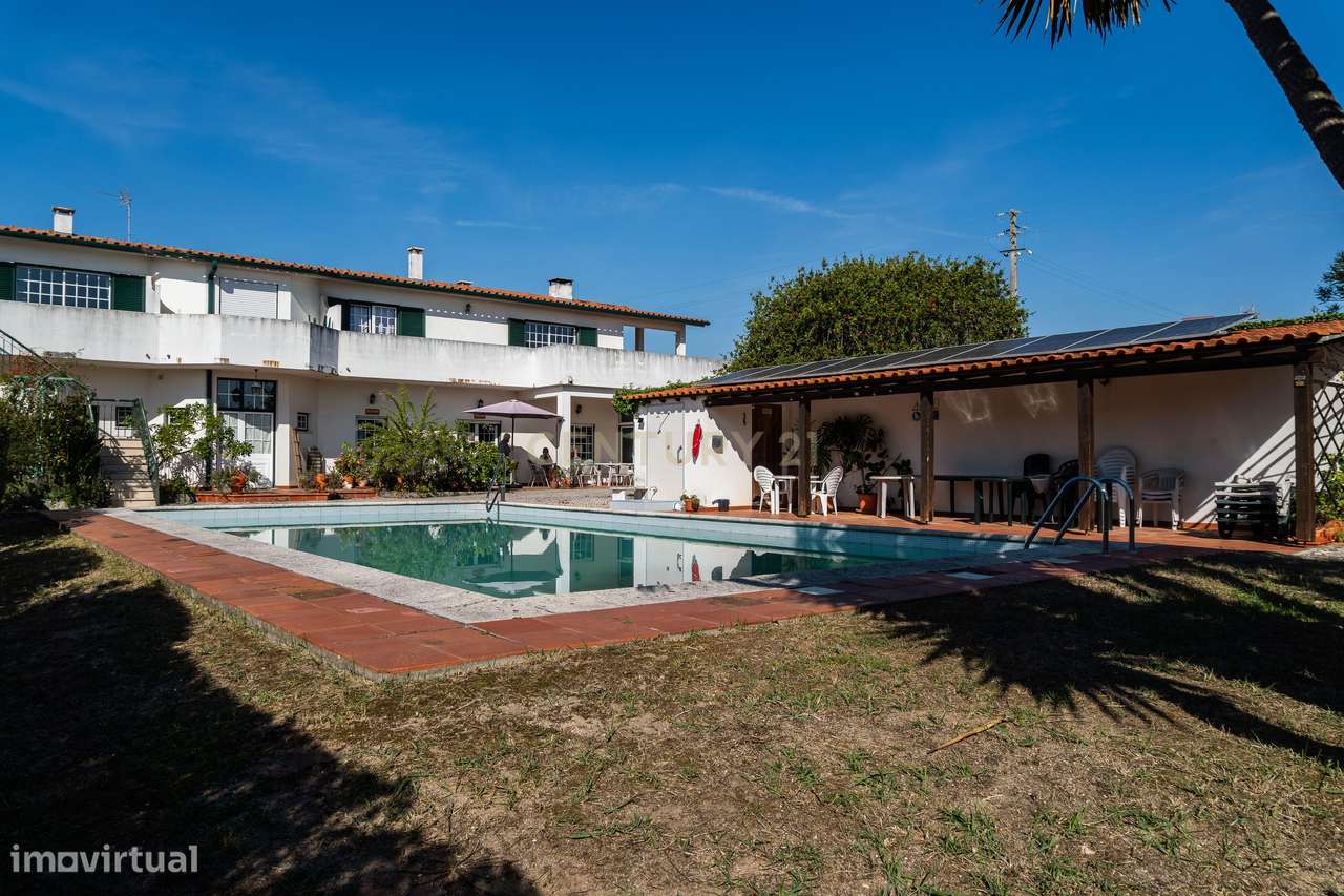 Oportunidade de investimento: edifício habitacional + piscina + terren-7