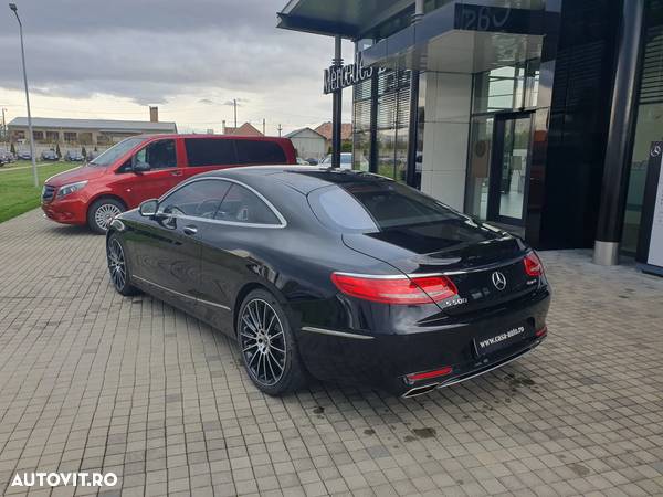 Mercedes-Benz S 500 4MATIC Coupe Aut - 3