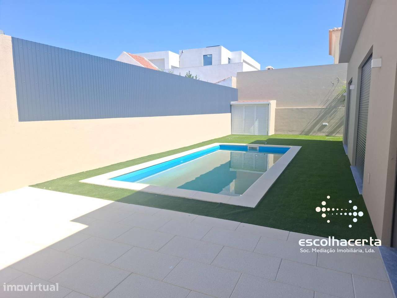Moradia Térrea T4 Nova com Piscina Brejos Azeitão-11