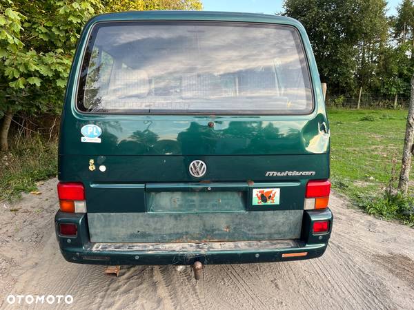 Volkswagen Multivan - 12